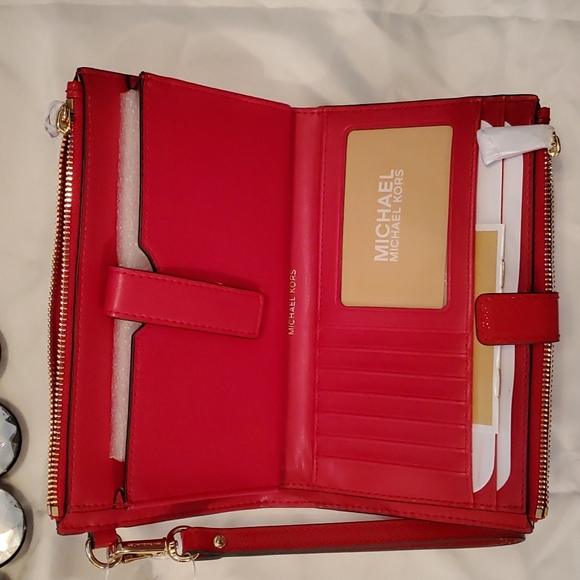 Michael Kors wallet - Picture 2 of 8